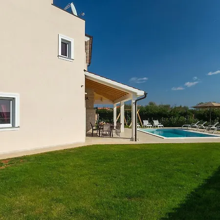 Magica בית נופש פולה