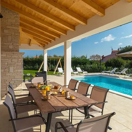 Magica בית נופש פולה