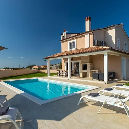 Magica Hébergement de vacances Pula